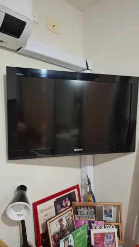 VENDE-SE TV 32' SONY BRAVIA KDL-32BX300