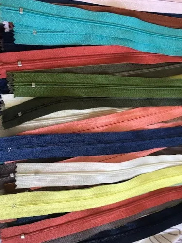 Lote com 70 zíperes comuns de 28 cm para costura