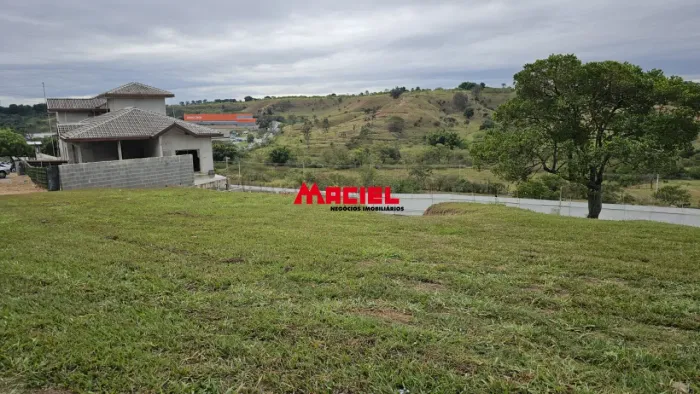 TERRENO A VENDA EM CONDOMÍNIO FECHADO 1007 METROS