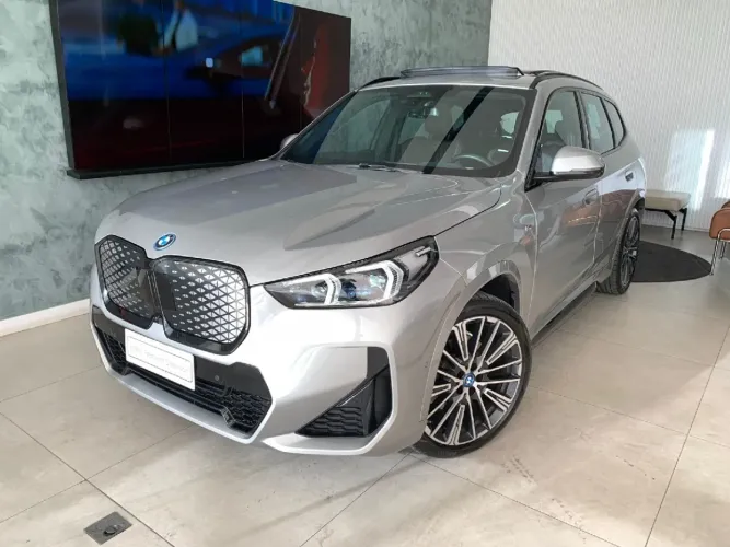 BMW IX1 Xdrive 30 M Sport (elétrico) 2026
