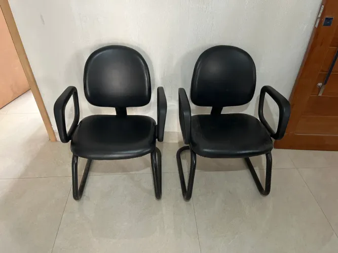 Vende-se cadeira de escritório