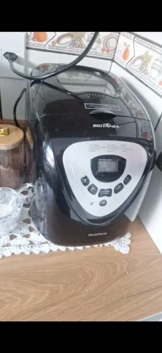 vendendo maquina de pão e cafeteira dolce gusto