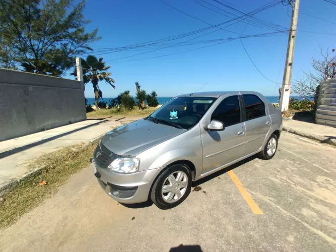 Renault Logan Expression Hi-flex 1.6 8V 4P 2012