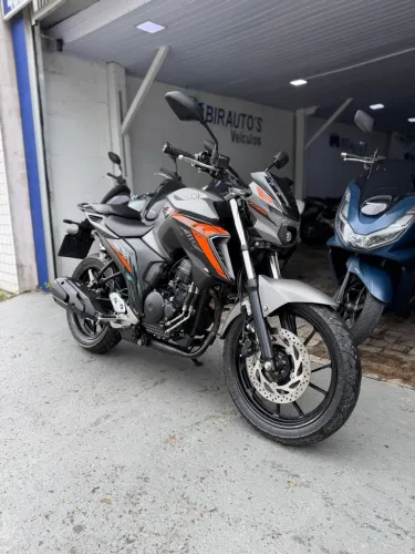 FAZER 250 2025