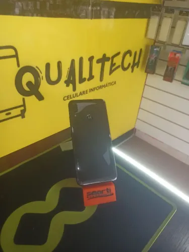 Celular Motorola MOTO E 6 plus 32GB.