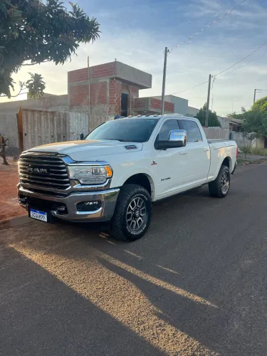 Ram 3500 Limited Longhorn 6.7 TB CD Diesel 2024