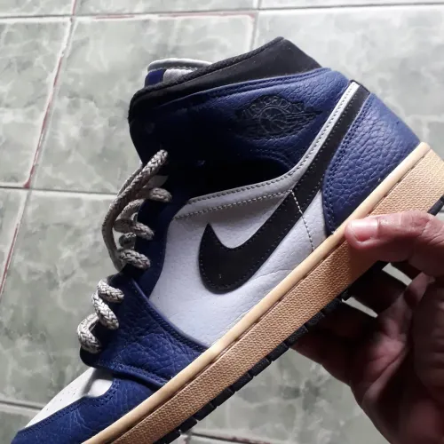 VENDO AIR JORDAN, MID 01,ORIGINAL.