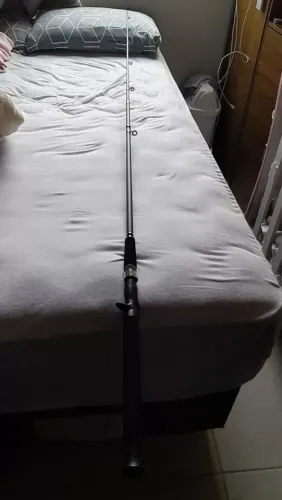 Vara Para Carretilha 50lbs 2 Partes 2,10m