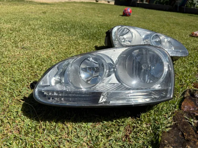 Farol Jetta 2005 2006 2007 2008 2009 Par ou so Esquerdo ou so Direito Sem Xenon Original