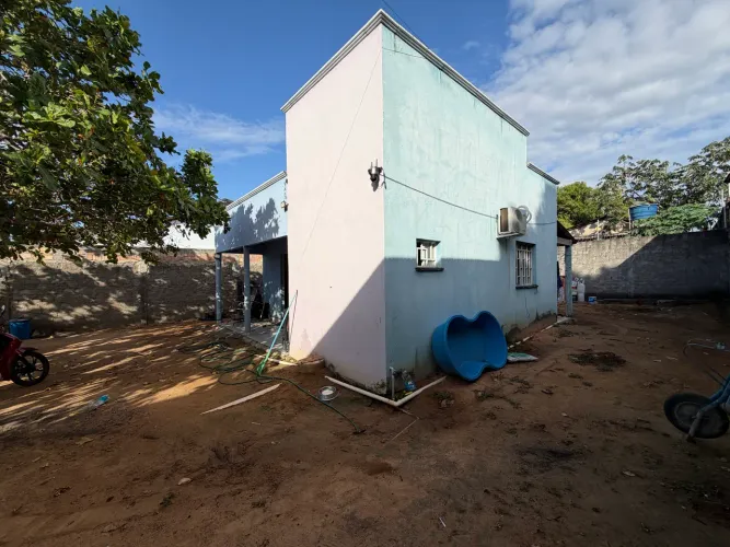 Vende se excelente casa Aracelis perto tudo *