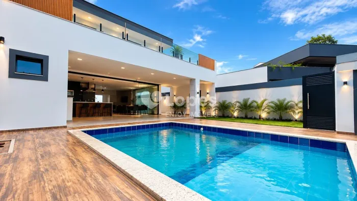 Lopes Enjoy Imóveis Vende Casa com 4 quartos, sendo 4 suítes, e 200m2 em Guaratiba