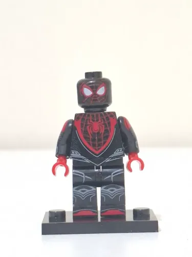Miles Morales Aranha Similar Lego (Spiderman/Homem Aranha/PS5)