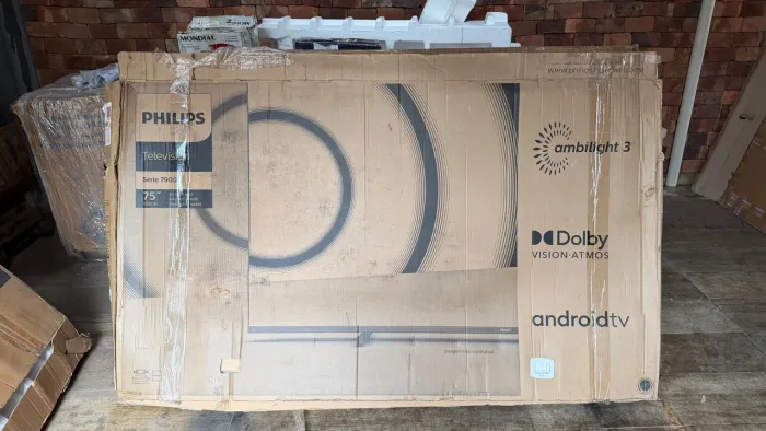 Smart TV Philips 75" 4K Android TV Ambilight - Tela trincada