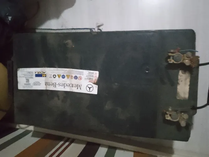 Bateria para caminhão 220 amper