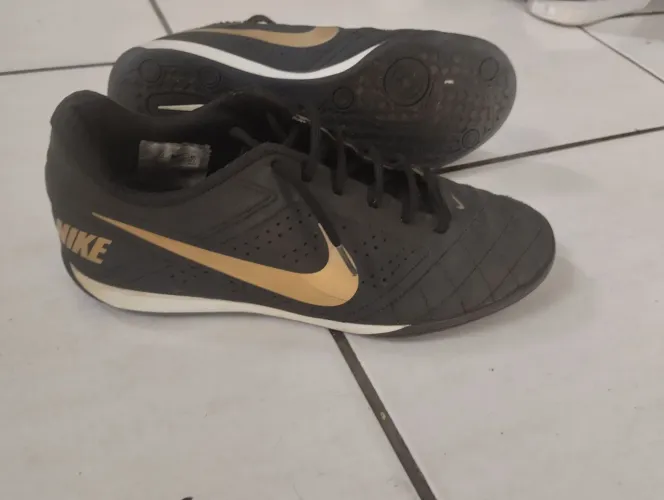 Chuteira nike numero 39