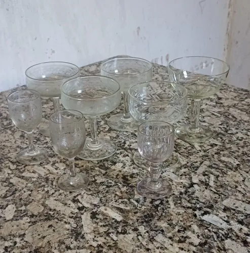 Lote De Taças Antigas De Vidro Lapidadas - Licor, Champanhe E Sobremesa
