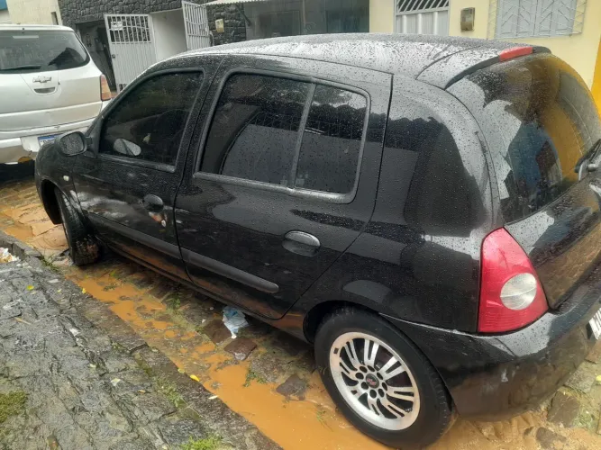 Renault Clio Campus Hi-flex 1.0 16V 5P 2009
