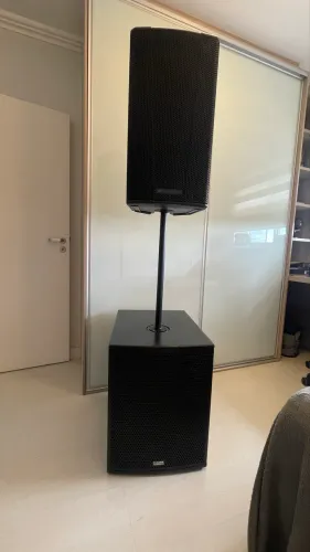 Kit caixa de som Db Technologies + Subwoofer Mark Audio  