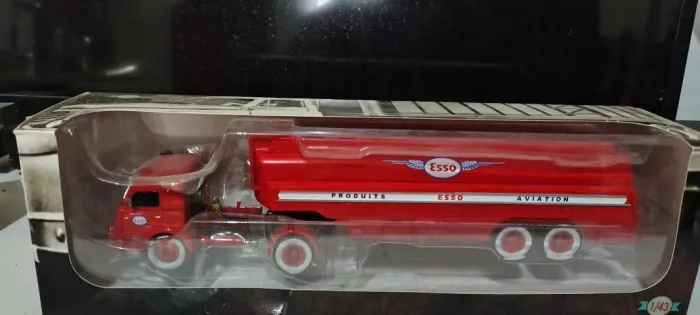 miniatura de caminhao  escala 1/43