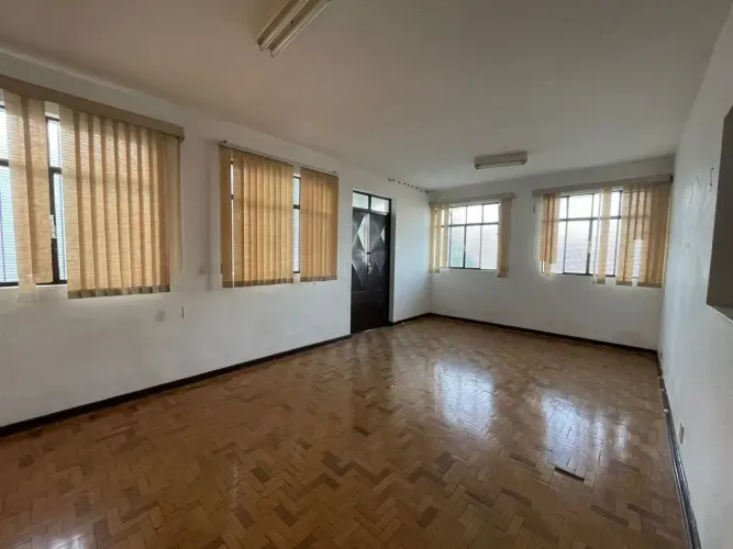 Casa Estilo Hotel à Venda ou Locação
