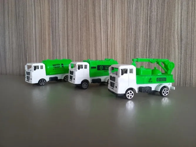 3 carrinhos para colecionar