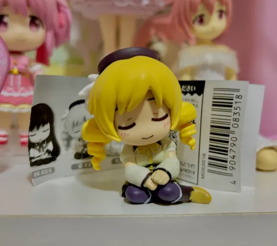 Mini figure original madoka mágica mami