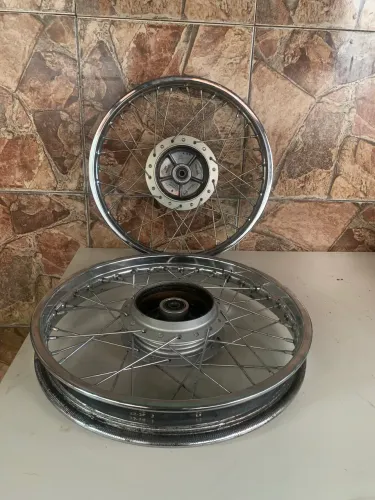 VENDO OU TROCO POR CELULAR MAIS VOLTA AROS ORIGINAIS TAMBOR DE 160