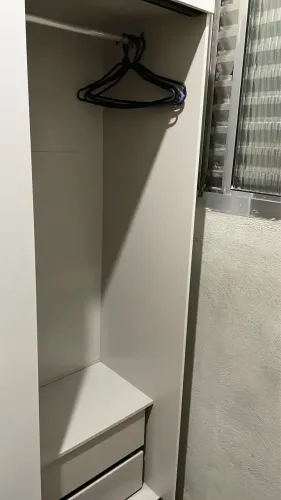 Guarda roupa de solteiro