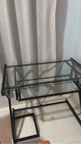 Mesa de computador/ escrivaninha