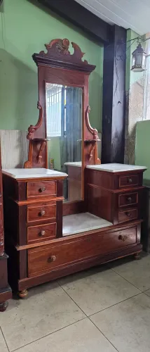 Móveis antigos, penteadeira pechinchê antiga, antiguidades