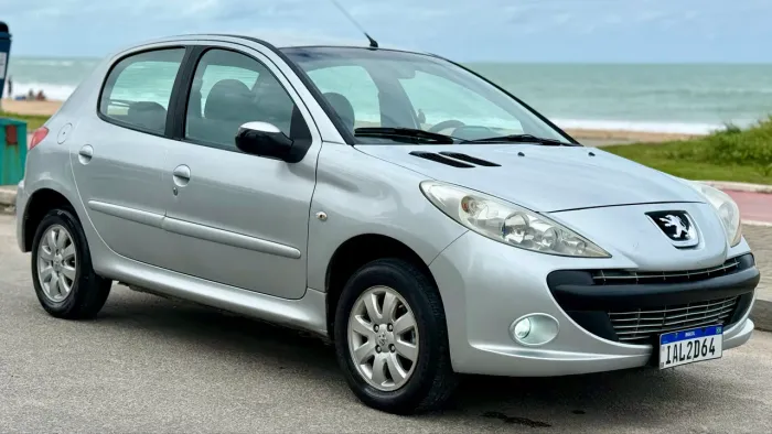 Peugeot 207 XR Sport 1.4 Flex 8V 5P 2011