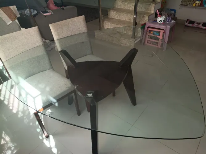 Mesa para 6 Cadeiras 