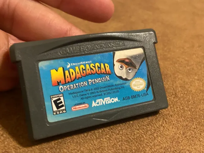 Jogo mandagascar operation peguin Nintendo Game boy advanced (usado)