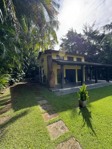 Casa com piscina praia de Boiçucanga - condomínio fechado