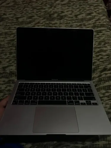 MacBook Air M1 (2020) - R$ 4.100 à vista