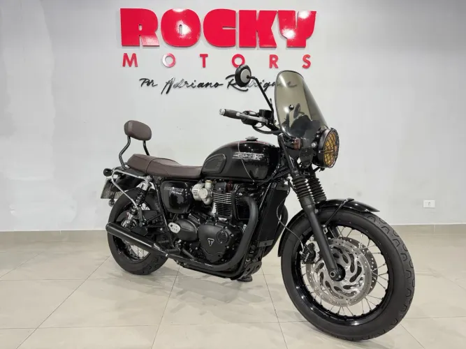 Triumph BONNEVILLE T120 BLACK