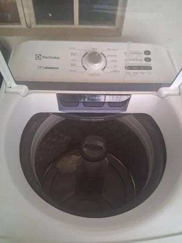 Vendo máquina de lavar 17kg