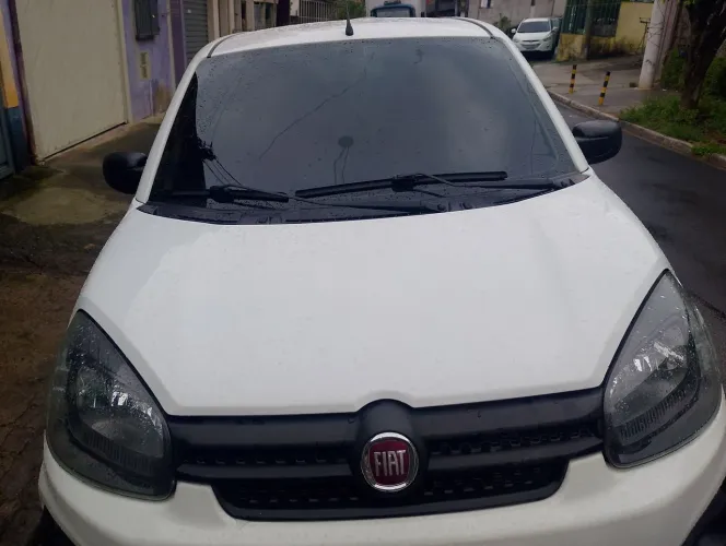 Fiat Uno Attractive 1.0 EVO Fire Flex 8V 5P 2021