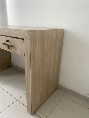 Mesa Escrivaninha em Madeira Naval