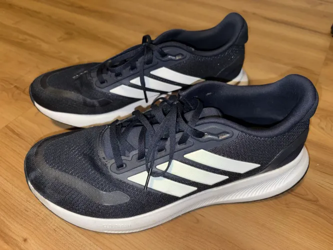 Tênis de corrida ADIDAS Response