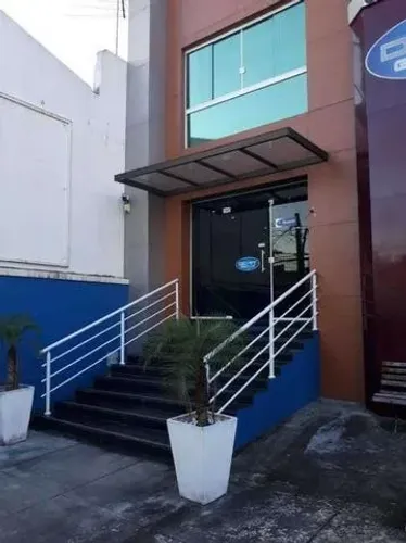 Prédio na 25 de agosto em Duque de Caxias 3 andares
