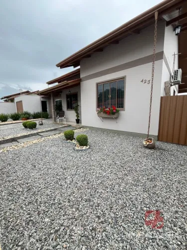 Casa para Locação em Centro, Tijucas - 3 Dormitórios