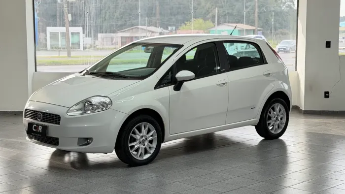 Fiat Punto Essence 1.6 Flex 16V 5P 2011