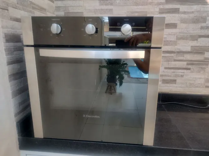 Forno elétrico Eletrolux 220 v
