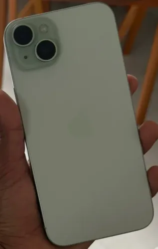 iPhone 15 Plus 