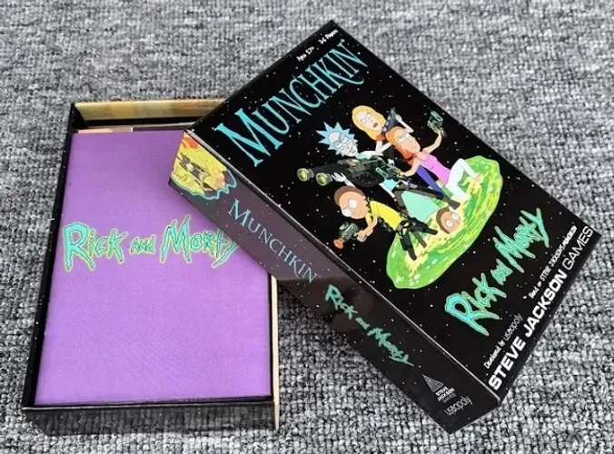 Jogo de cartas Munchkin, edição Rick and Morty (Novo, lacrado)