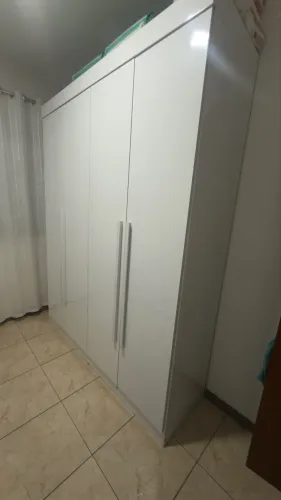 Vendo Guarda Roupa de Casal Branco