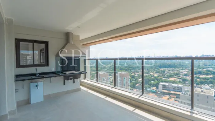 Cobertura duplex à venda em Moema  281m² | 4 suítes | 3 vagas | vista permanente para o Ib