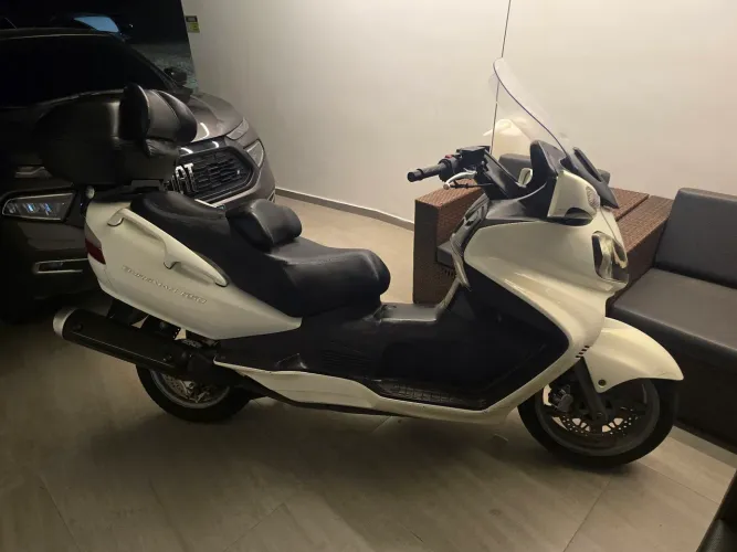 29.990 Bugrmam 650 cc Automático Revisada 2015 Manual e chave reserva 