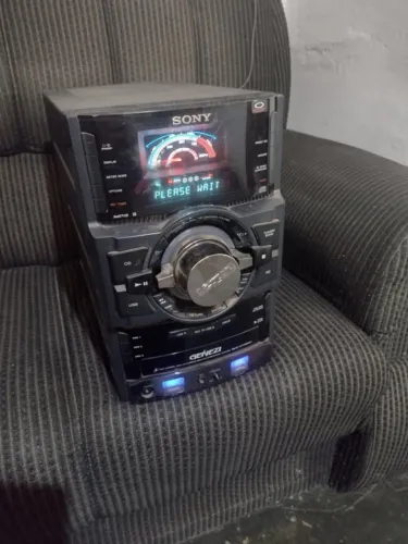 sony gtr 66 com defeito som sai baixo sem as caixas